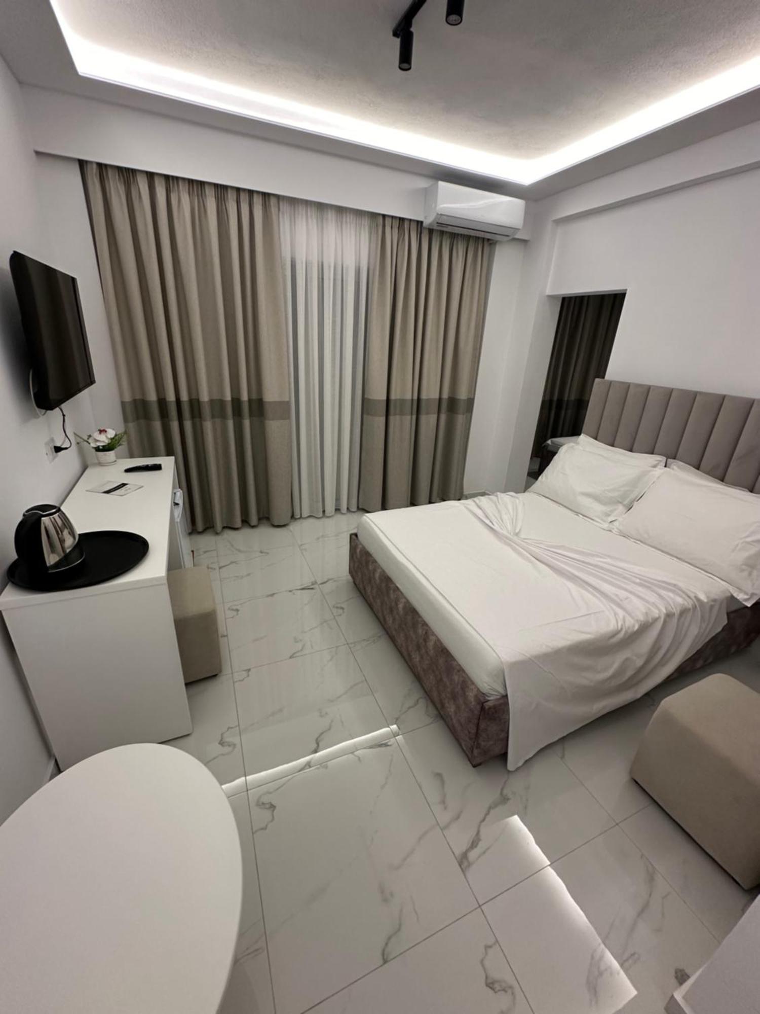 Hotel Elisabet Sarande Luaran gambar