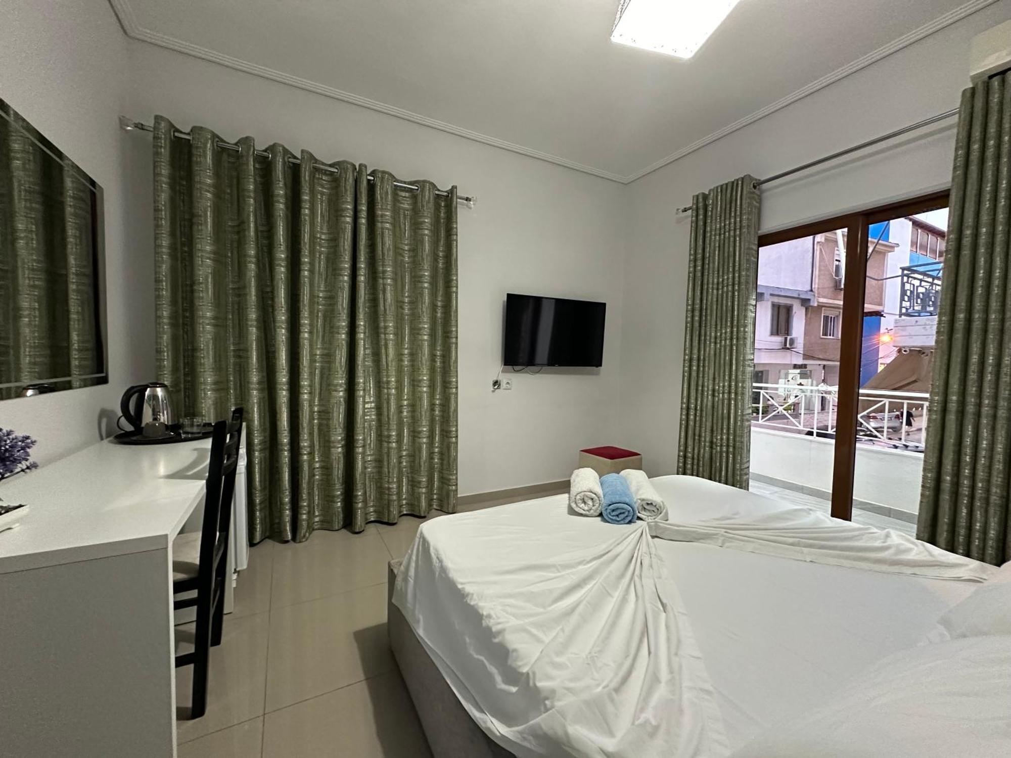 Hotel Elisabet Sarande Luaran gambar